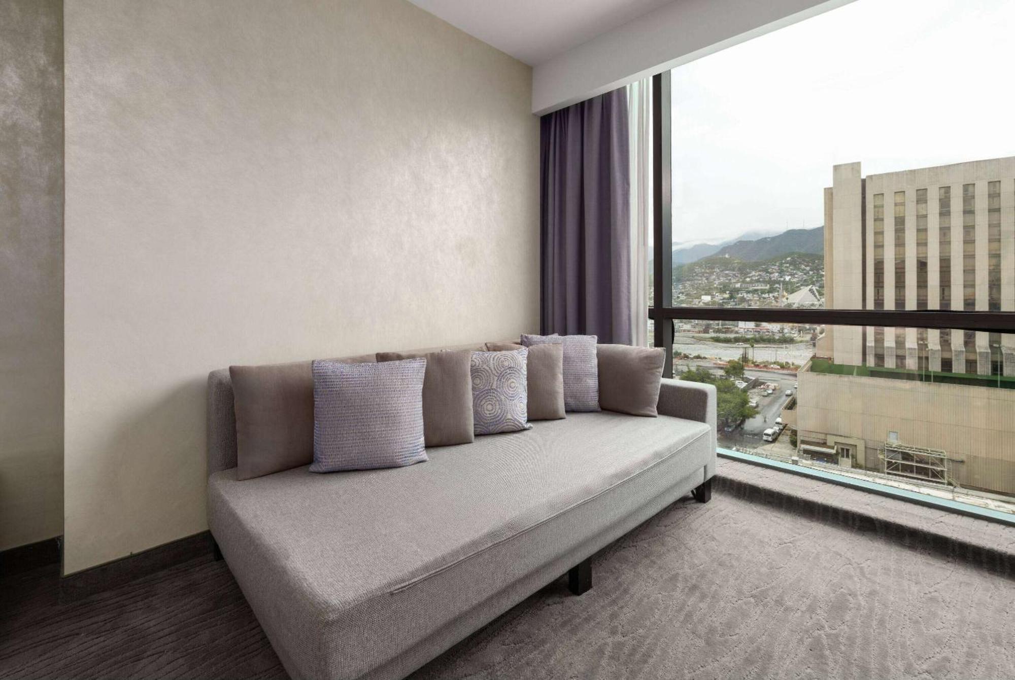 Hotel Wyndham Monterrey Ambassador Centro Esterno foto